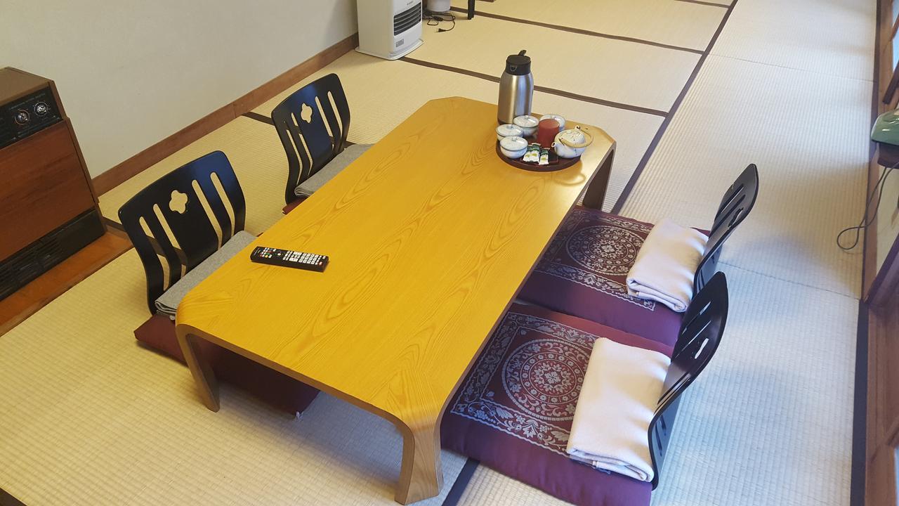Ryokan Maruya Yufu Eksteriør billede
