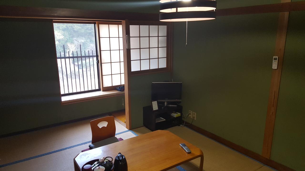 Ryokan Maruya Yufu Eksteriør billede